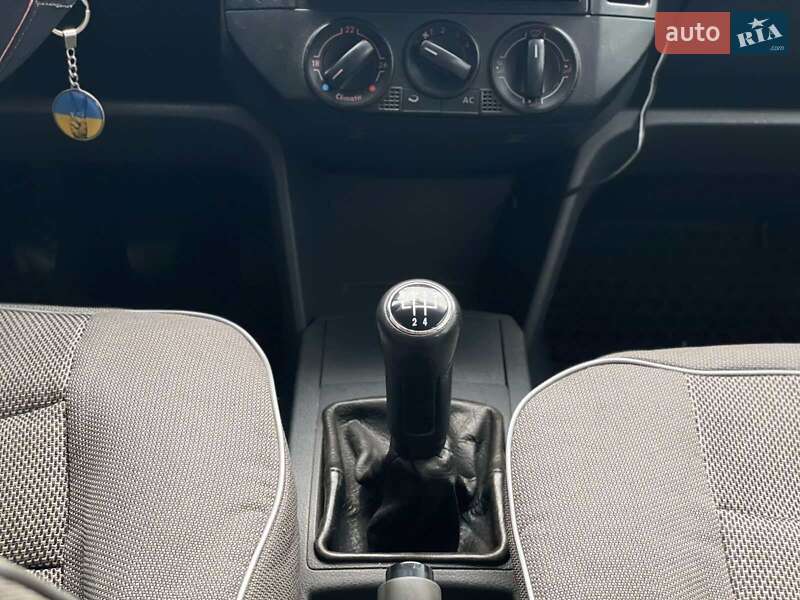 Хэтчбек Volkswagen Polo 2003 в Днепре