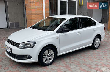 Седан Volkswagen Polo 2014 в Киеве