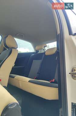 Хэтчбек Volkswagen Polo 2012 в 