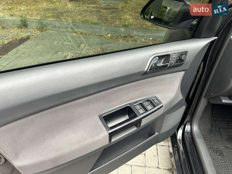 Хэтчбек Volkswagen Polo 2008 в Днепре