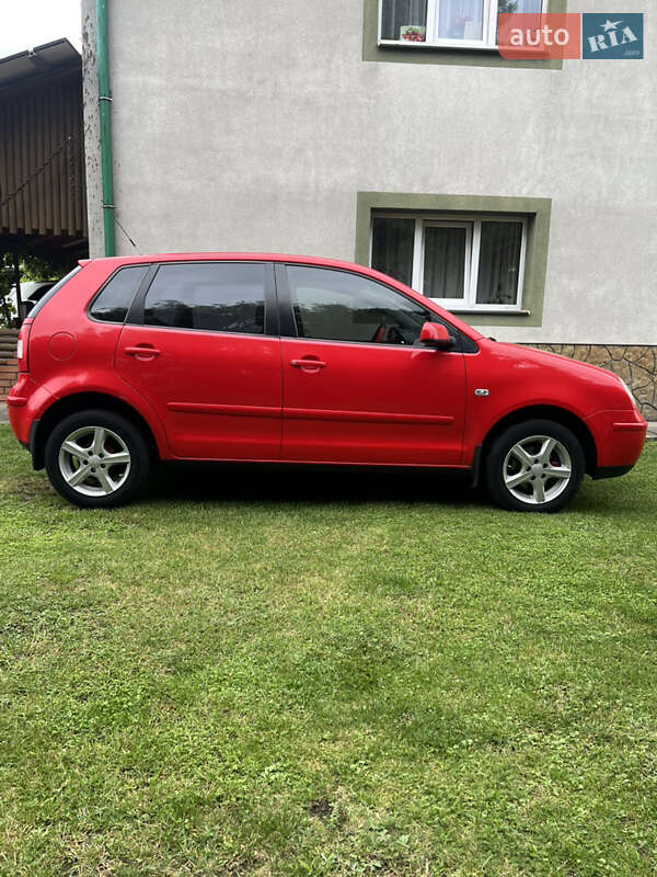 Хетчбек Volkswagen Polo 2003 в Яворові