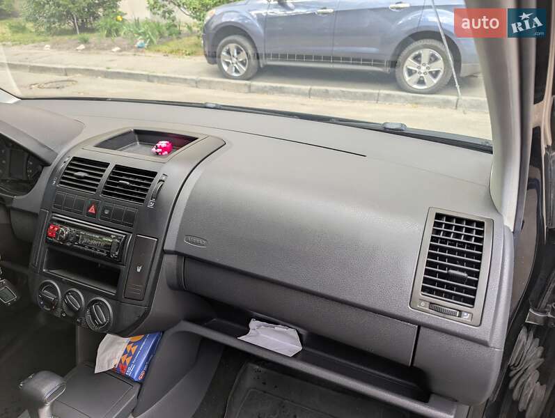 Хэтчбек Volkswagen Polo 2008 в Киеве