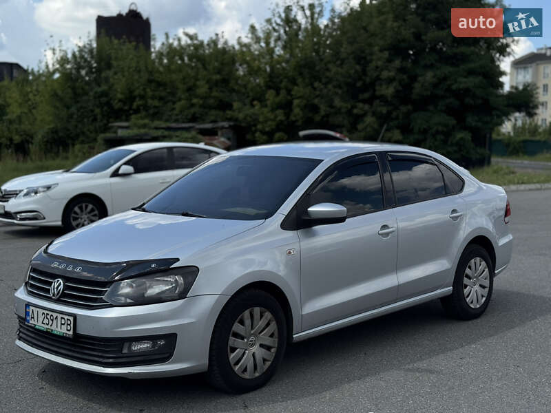 Седан Volkswagen Polo 2018 в Киеве