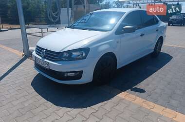 Седан Volkswagen Polo 2017 в Николаеве