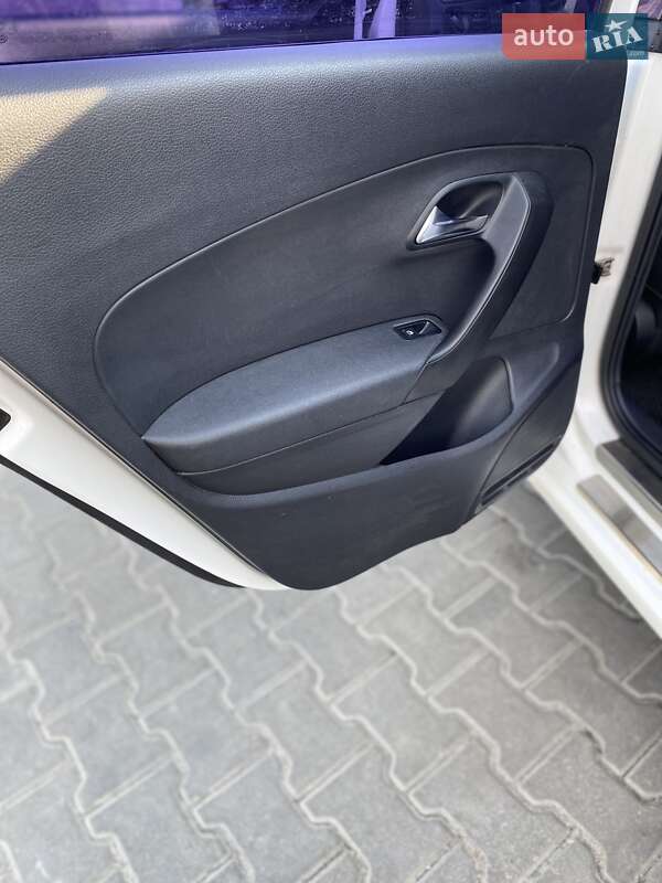 Седан Volkswagen Polo 2013 в Фастове