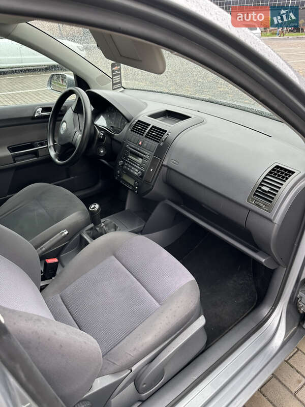 Хэтчбек Volkswagen Polo 2007 в Киверцах