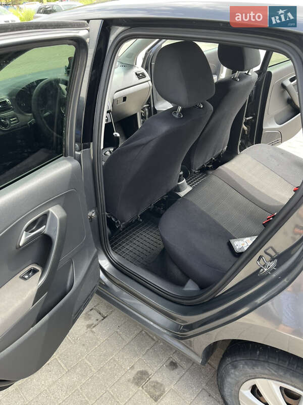 Хэтчбек Volkswagen Polo 2011 в Бережанах