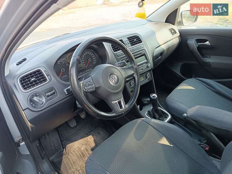 Седан Volkswagen Polo 2011 в Тетиеве