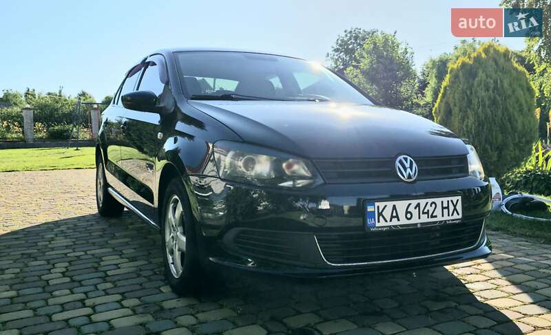 Седан Volkswagen Polo 2013 в Киеве фото 5 Седан Volkswagen Polo 2013 в Киеве