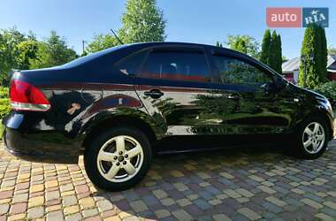 Седан Volkswagen Polo 2013 в Киеве