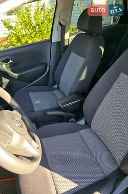 Седан Volkswagen Polo 2013 в Киеве