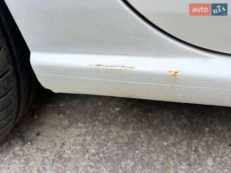 Седан Volkswagen Polo 2012 в Харькове