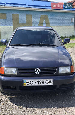 Седан Volkswagen Polo 1998 в Дрогобыче