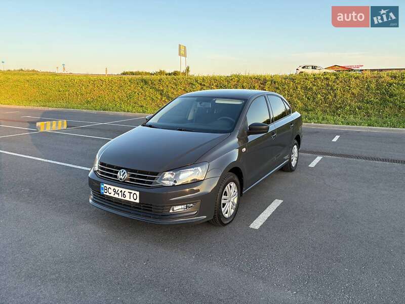Седан Volkswagen Polo 2017 в Львове