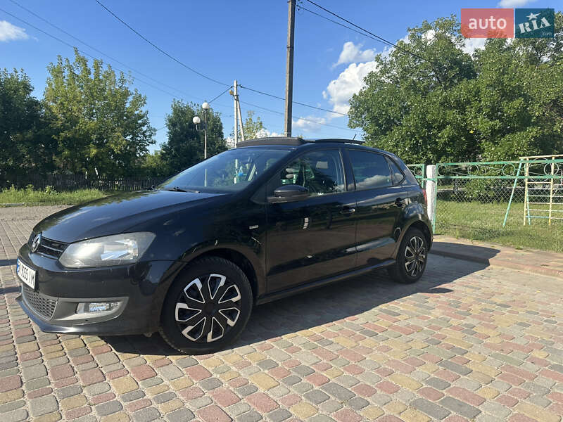 Хэтчбек Volkswagen Polo 2013 в Сарнах