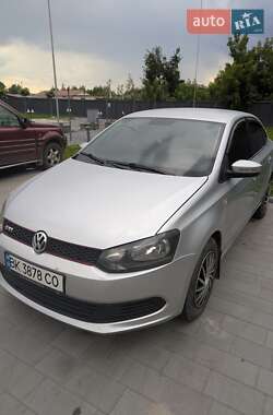 Седан Volkswagen Polo 2012 в Радивилове