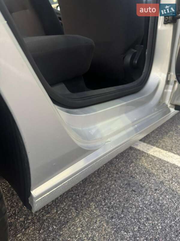 Седан Volkswagen Polo 2011 в Києві