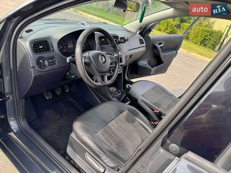 Седан Volkswagen Polo 2017 в Бучі