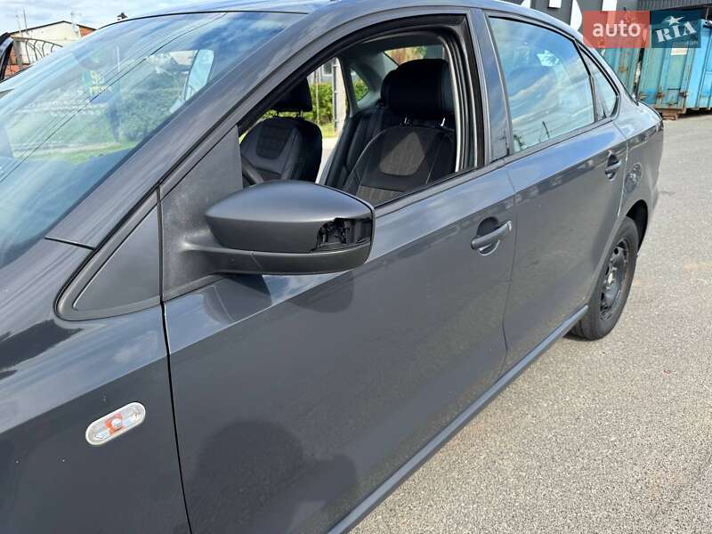 Седан Volkswagen Polo 2017 в Бучі