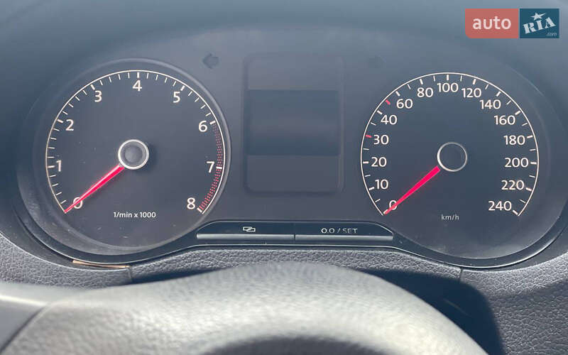 Седан Volkswagen Polo 2011 в Чернівцях фото 10 Седан Volkswagen Polo 2011 в Чернівцях