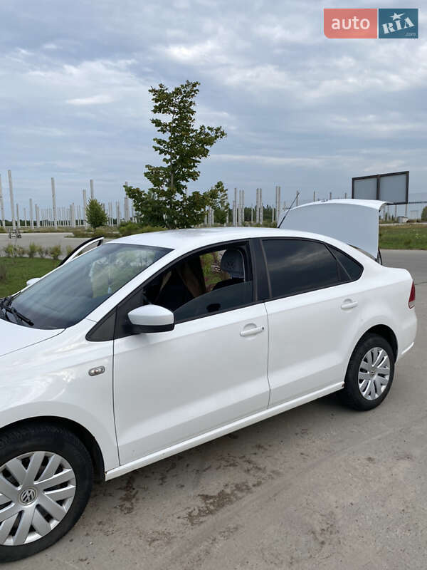 Седан Volkswagen Polo 2012 в Коростене фото 3 Седан Volkswagen Polo 2012 в Коростене