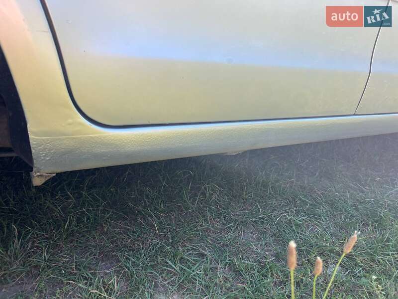 Хетчбек Volkswagen Polo 2005 в Костопілі