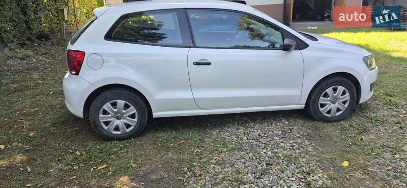 Хэтчбек Volkswagen Polo 2013 в Ивано-Франковске фото Хэтчбек Volkswagen Polo 2013 в Ивано-Франковске