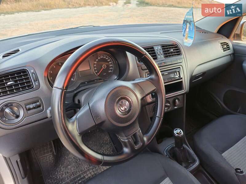 Седан Volkswagen Polo 2011 в Изюме