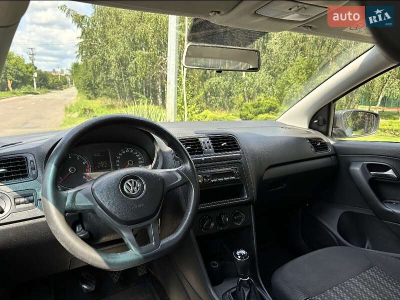 Седан Volkswagen Polo 2017 в Киеве