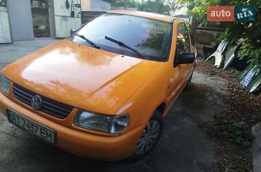 Хетчбек Volkswagen Polo 1995 в Чернівцях