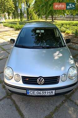 Хетчбек Volkswagen Polo 2003 в Чернівцях