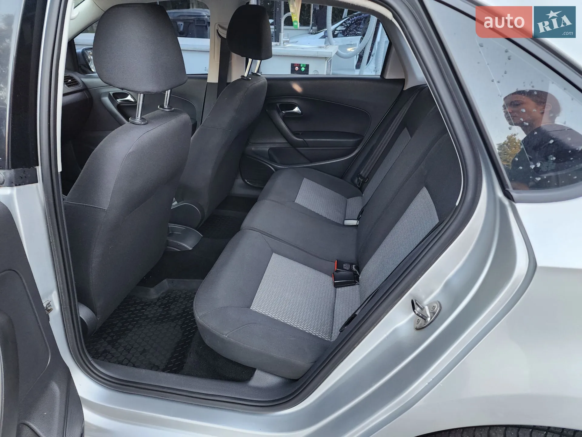 Volkswagen Polo 2013 VIN XW8ZZZ61ZDG049146 фото оголошення 2 з 14