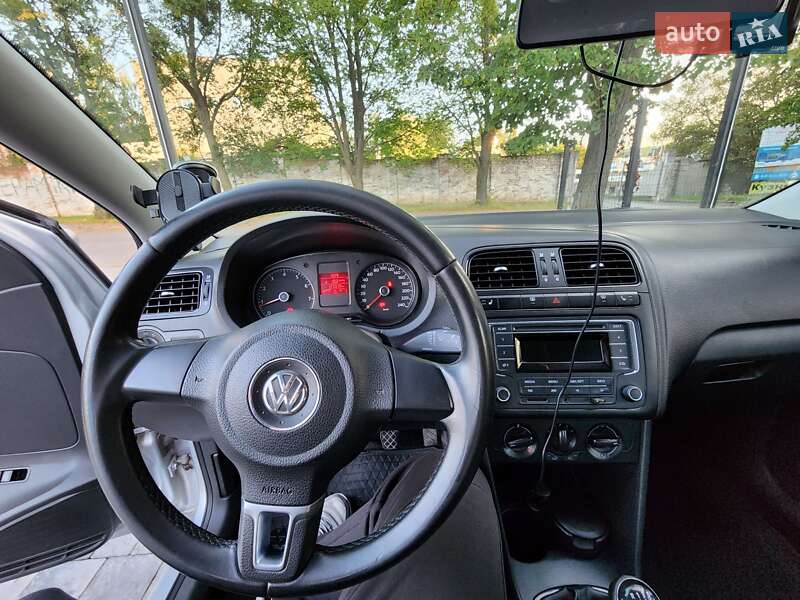 Седан Volkswagen Polo 2013 в Рівному
