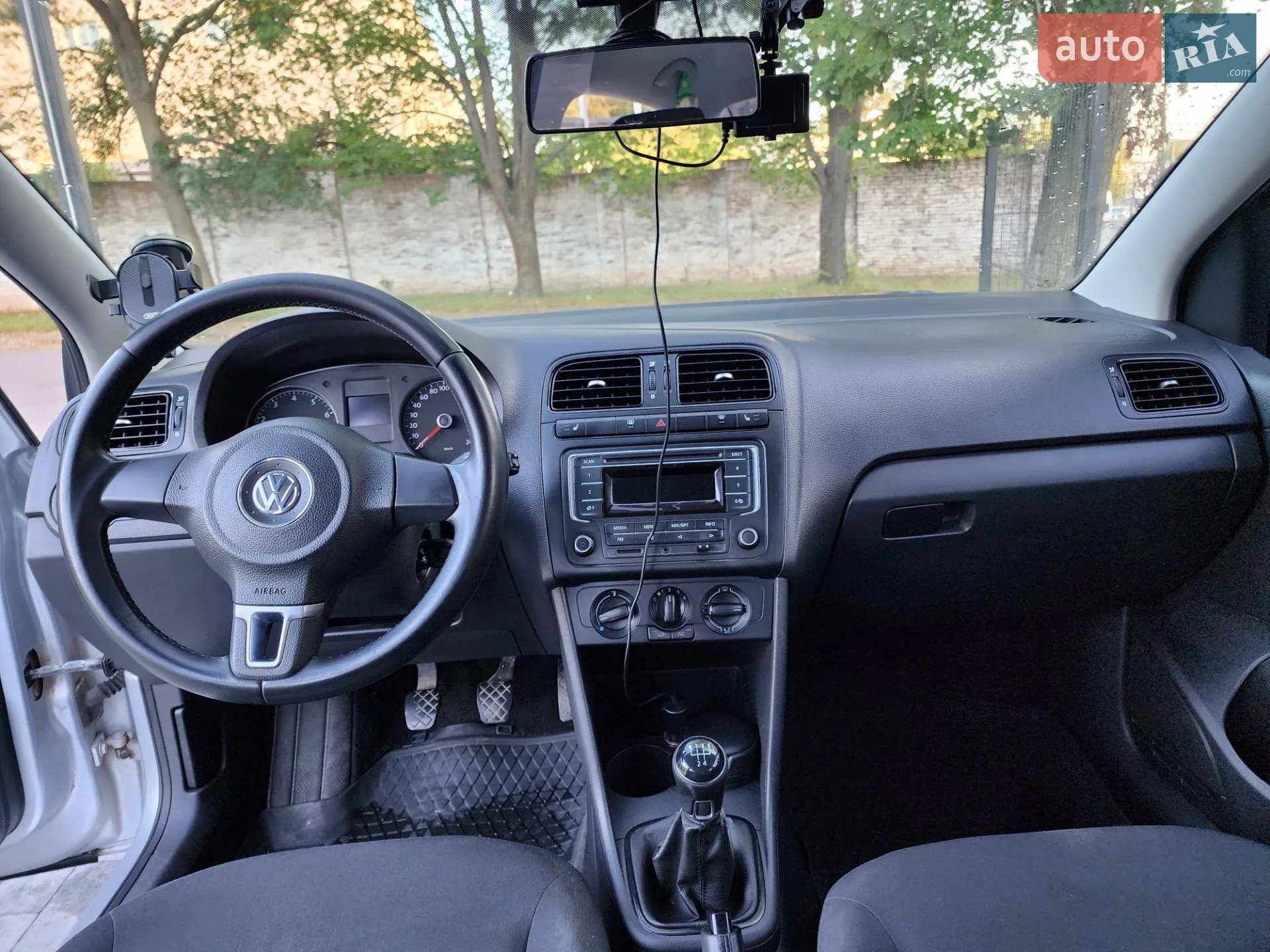 Volkswagen Polo 2013 VIN XW8ZZZ61ZDG049146 фото оголошення 9 з 14