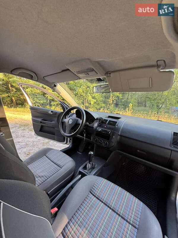 Хетчбек Volkswagen Polo 2008 в Києві