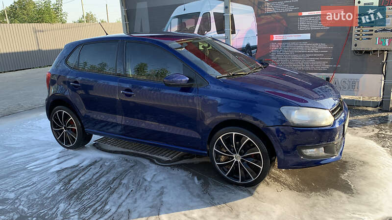 Хэтчбек Volkswagen Polo 2010 в Ровно