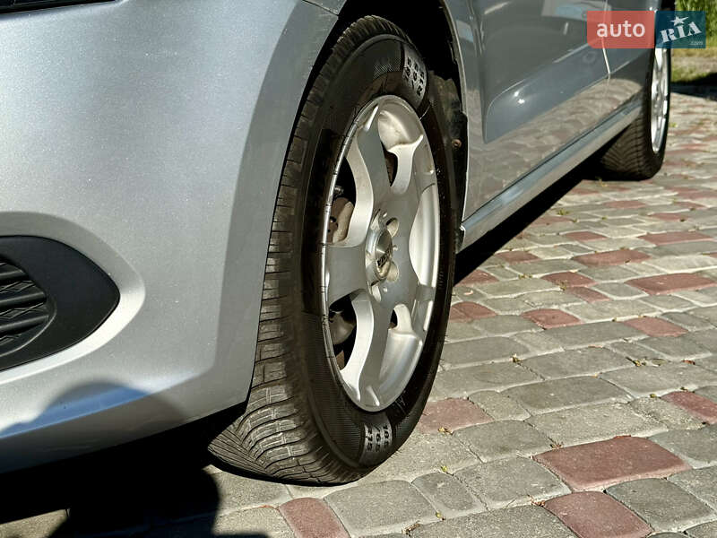 Седан Volkswagen Polo 2013 в Виннице