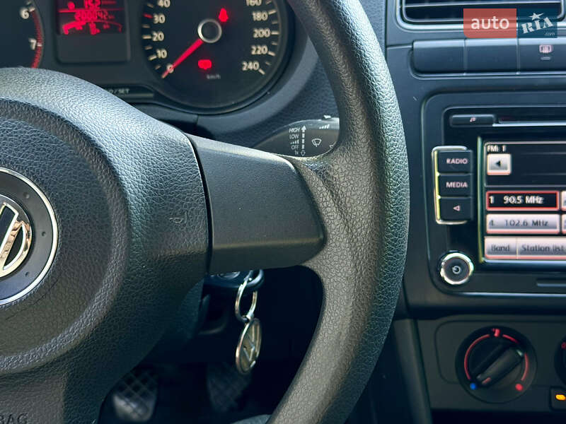 Седан Volkswagen Polo 2013 в Виннице