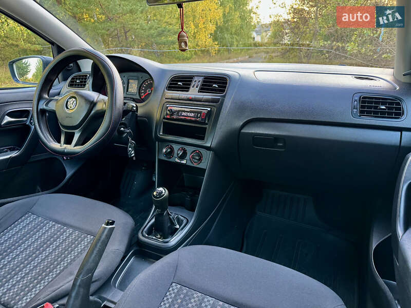 Седан Volkswagen Polo 2017 в Киеве
