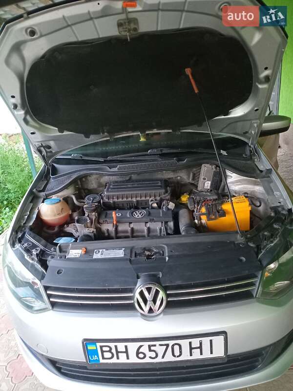 Седан Volkswagen Polo 2012 в Саврані