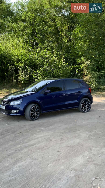 Хэтчбек Volkswagen Polo 2010 в Ровно