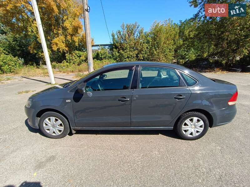 Седан Volkswagen Polo 2012 в Чернігові