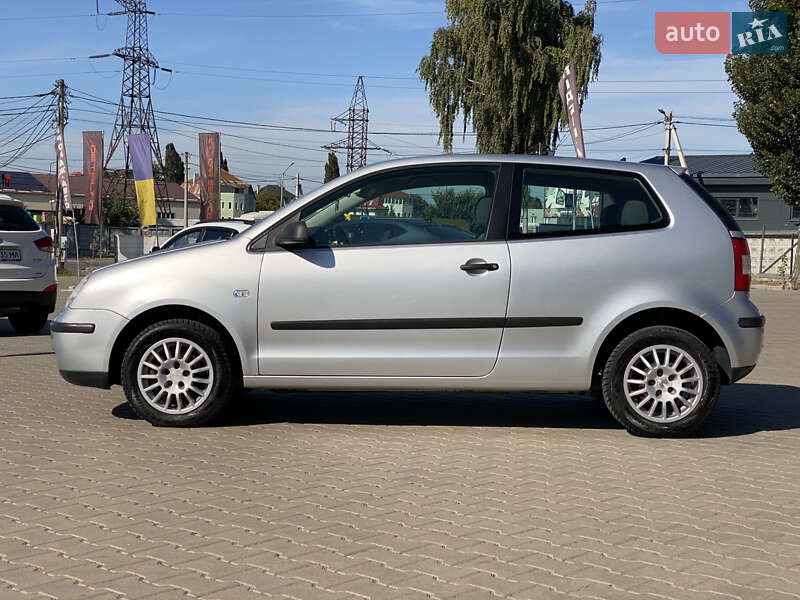 Хэтчбек Volkswagen Polo 2003 в Киеве