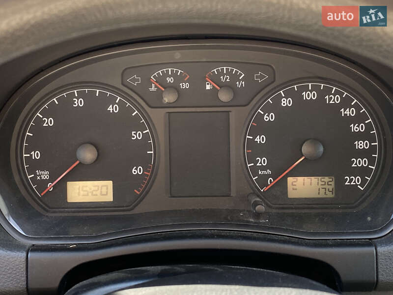 Хэтчбек Volkswagen Polo 2003 в Киеве