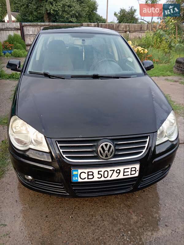Хетчбек Volkswagen Polo 2006 в Чернігові