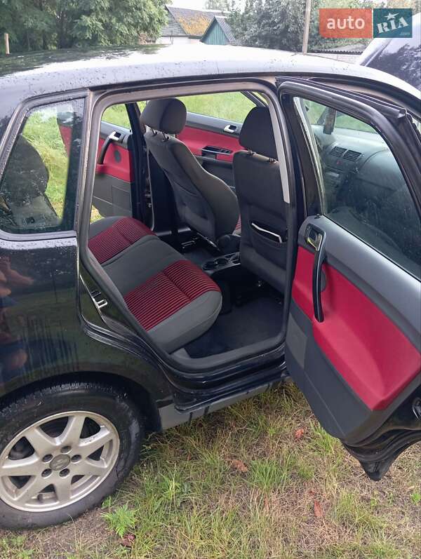 Хетчбек Volkswagen Polo 2006 в Чернігові