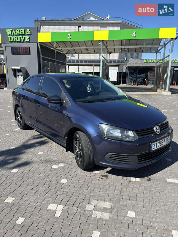 Седан Volkswagen Polo 2013 в Кременчуге