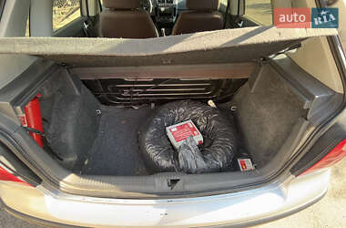 Хэтчбек Volkswagen Polo 2003 в 