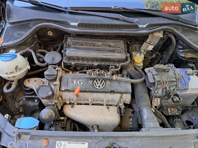 Седан Volkswagen Polo 2013 в Івано-Франківську