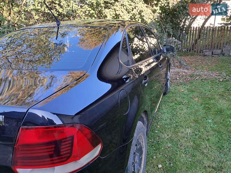 Седан Volkswagen Polo 2013 в Івано-Франківську